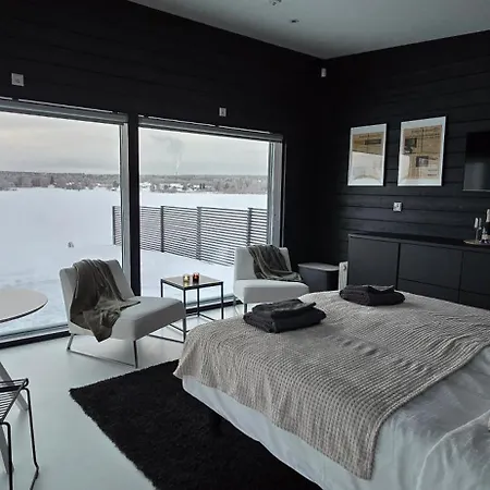 Villa Riverside With Sauna And Jacuzzi Rovaniemi