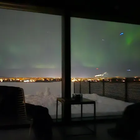 Villa Riverside With Sauna And Jacuzzi