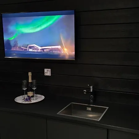 Riverside With Sauna And Jacuzzi *