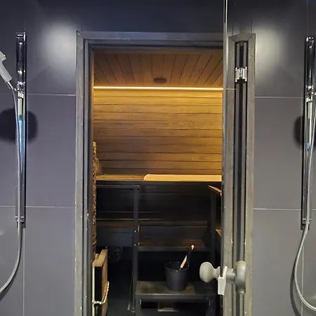 Riverside With Sauna And Jacuzzi Rovaniemi