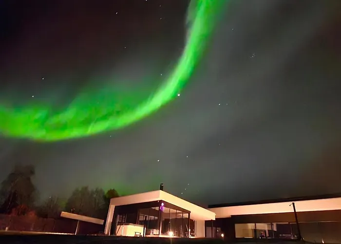 Villa Riverside With Sauna And Jacuzzi Rovaniemi