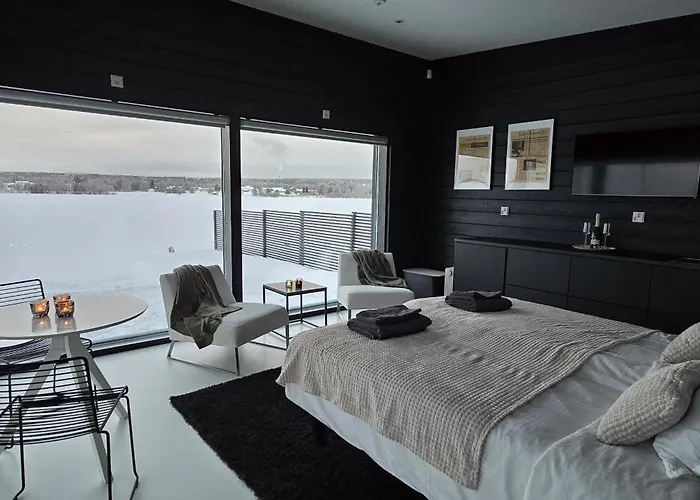 Villa Riverside With Sauna And Jacuzzi Rovaniemi