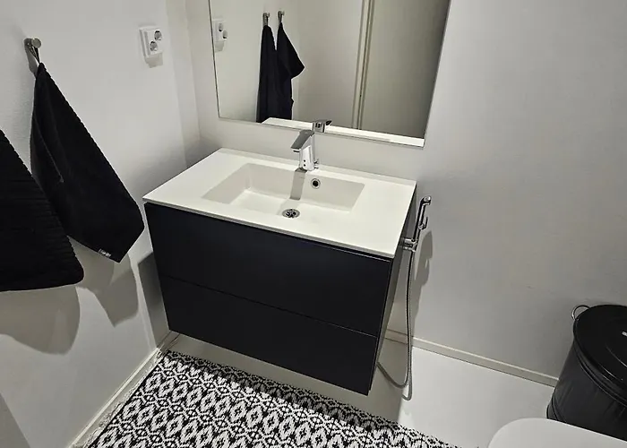 Villa Riverside With Sauna And Jacuzzi